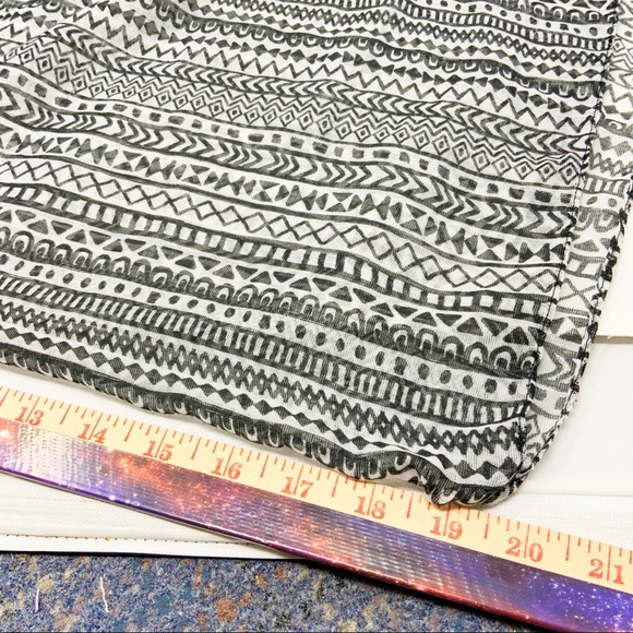 ๐3/$20๐ Striped Mixed Print Infinity Scarf Black White - Picture 2 of 6